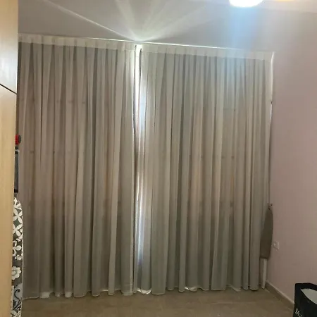 Arbi's Pool View דירה גולם