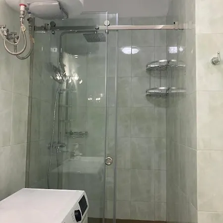 דירה Arbi's Pool View