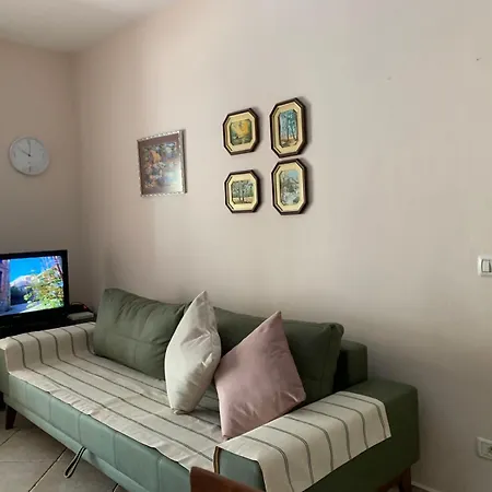 Arbi's Pool View Апартаменты
