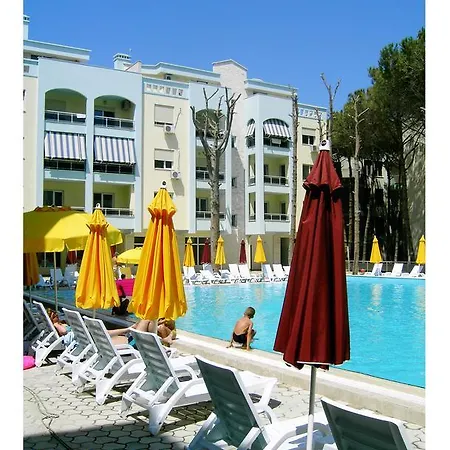 Arbi's Pool View * Golem (Tirana)