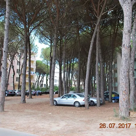 Apartment Arbi's Pool View Golem (Tirana)