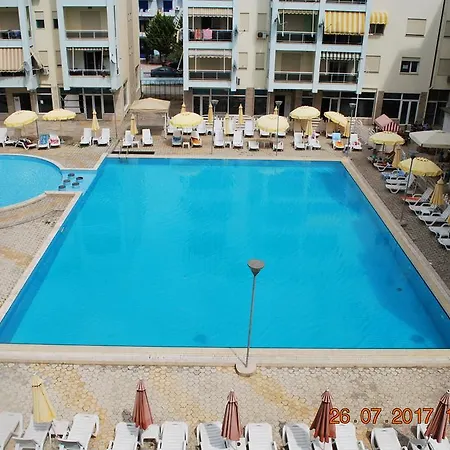 דירה Arbi's Pool View