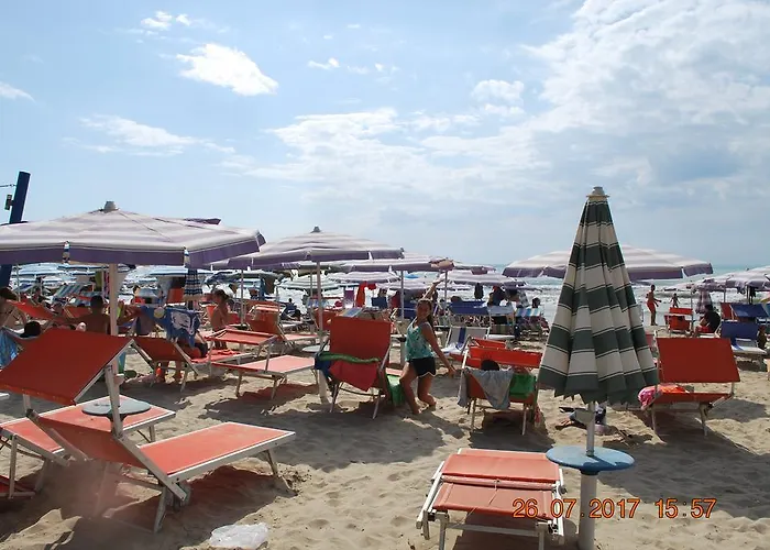 Arbi's Pool View Golem